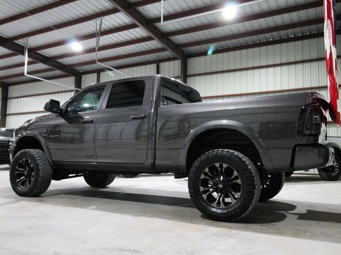Used 2016 RAM 2500 Laramie w/ Sport Appearance Group AWD/4WD image 7