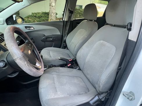 Used 2013 Chevrolet Sonic LS FWD image 11