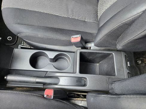 Used 2012 MAZDA MAZDA5 Sport FWD image 29