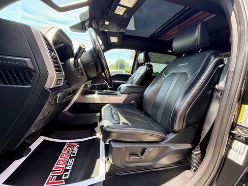 Used 2019 Ford F350 Platinum w/ Platinum Ultimate Package AWD/4WD image 22