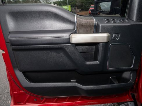 Used 2021 Ford F350 Lariat image 15