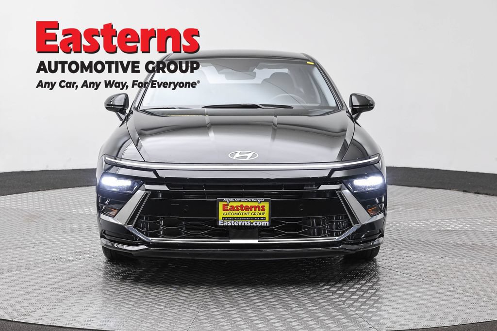 Used 2025 Hyundai Sonata SEL FWD image 3