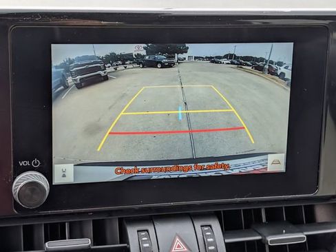Used 2023 Toyota RAV4 XLE Premium FWD image 17