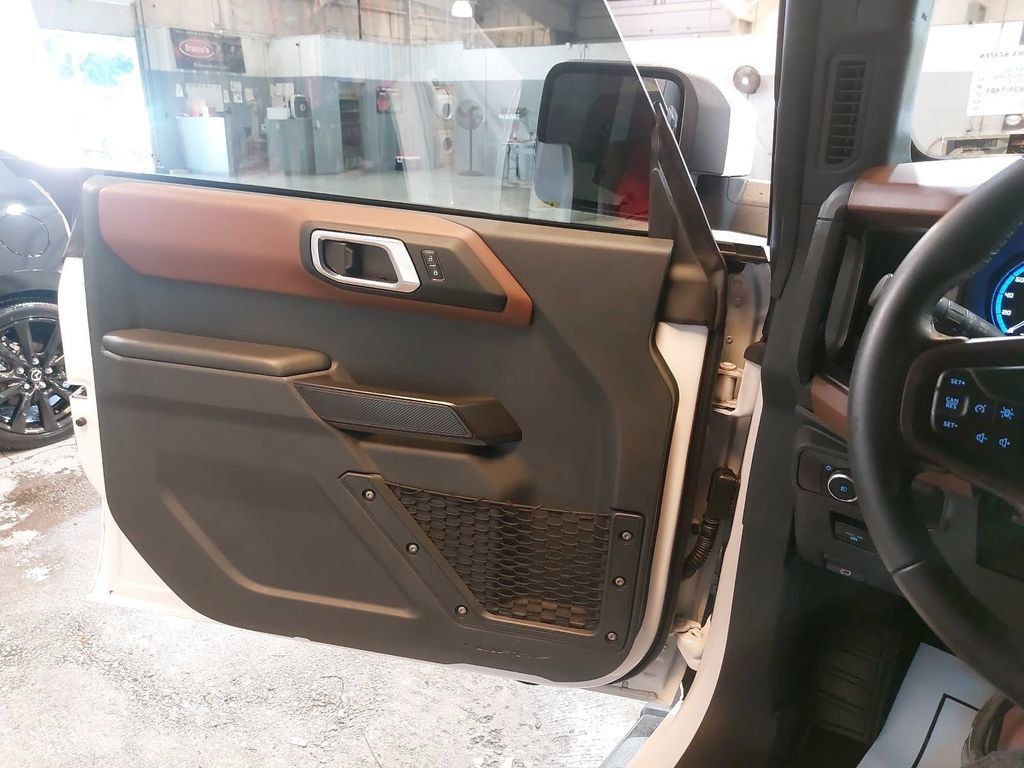 Used 2024 Ford Bronco Outer Banks AWD/4WD image 26
