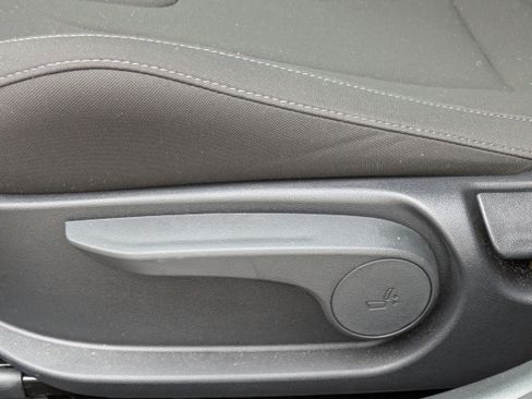 Used 2025 Hyundai Elantra Sport image 20