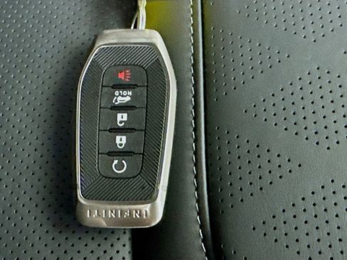 New 2026 INFINITI QX80 Autograph w/ Premium Cargo Package image 40