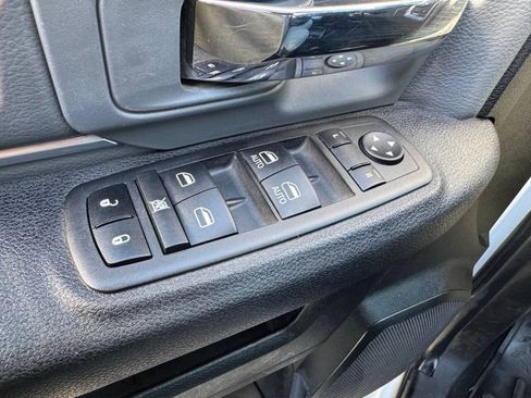 Used 2023 RAM 1500 Classic SLT w/ Electronics Group AWD/4WD image 15