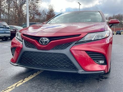 Used 2020 Toyota Camry SE image 30