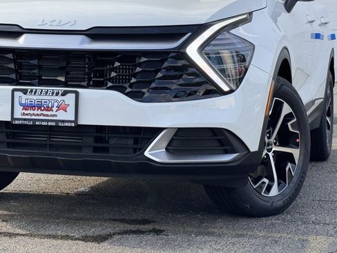 New 2025 Kia Sportage EX image 32