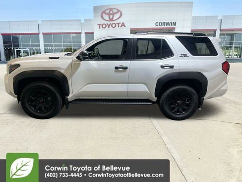 Used 2025 Toyota 4Runner TRD Off-Road Premium image 5