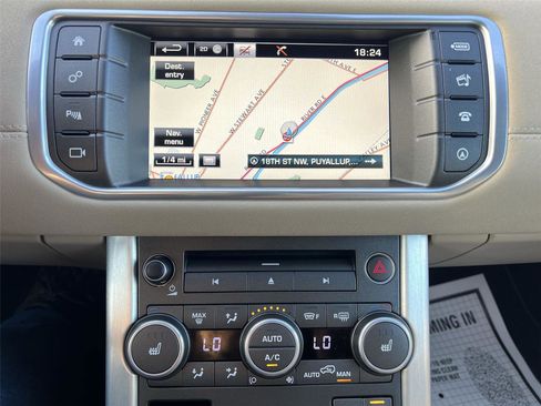 Used 2016 Land Rover Range Rover Evoque SE Premium image 16