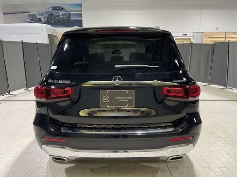 Used 2023 Mercedes-Benz GLB 250 4MATIC image 17