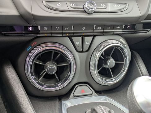 Used 2018 Chevrolet Camaro SS image 32