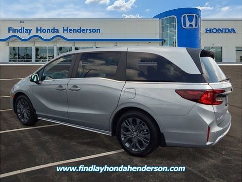 New 2026 Honda Odyssey Touring image 3