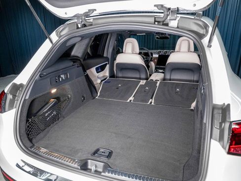 Used 2026 Mercedes-Benz GLC 300 image 7