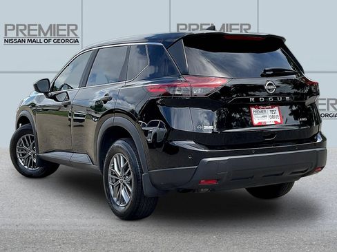 Certified 2025 Nissan Rogue S AWD/4WD image 5