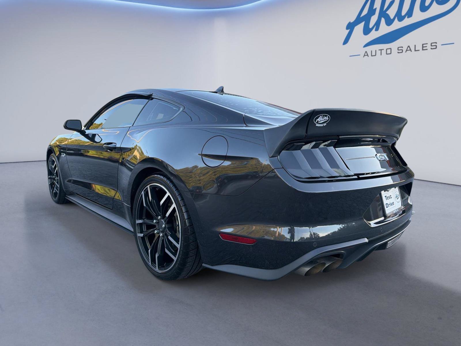 Used 2023 Ford Mustang GT Premium RWD image 4