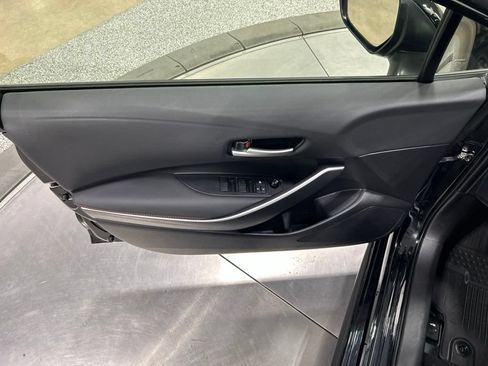 Used 2025 Toyota Corolla SE FWD image 15