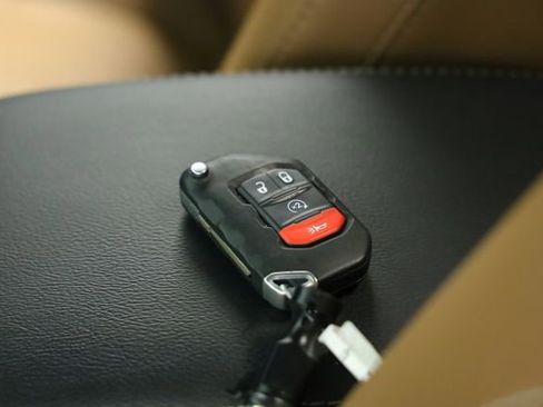 Used 2022 Jeep Wrangler Unlimited Sahara w/ Cold Weather Group image 36