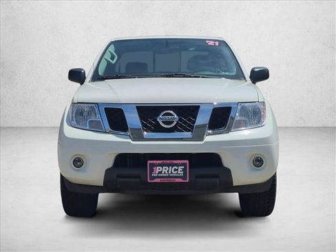 Used 2021 Nissan Frontier SV AWD/4WD image 2