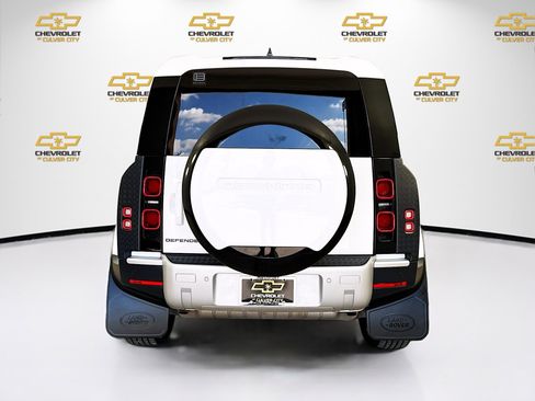 Used 2024 Land Rover Defender 110 S AWD/4WD image 6