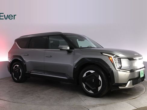 Used 2024 Kia EV9 Land AWD/4WD image 14