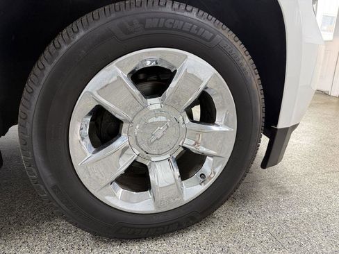 Used 2015 Chevrolet Suburban LTZ image 47