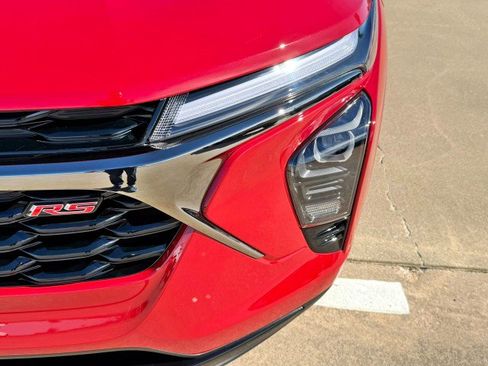 New 2026 Chevrolet Trax RS w/ Driver Confidence Package image 9