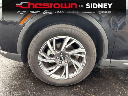 Used 2024 Lincoln Corsair AWD w/ Equipment Group 101A image 9