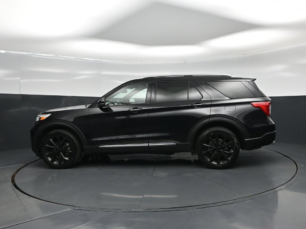 Used 2022 Ford Explorer Platinum w/ Equipment Group 601A AWD/4WD image 30