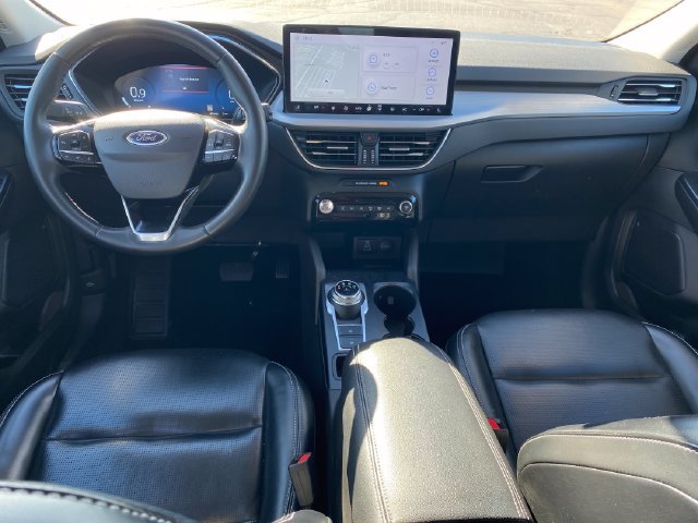 Used 2024 Ford Escape Platinum AWD/4WD image 5