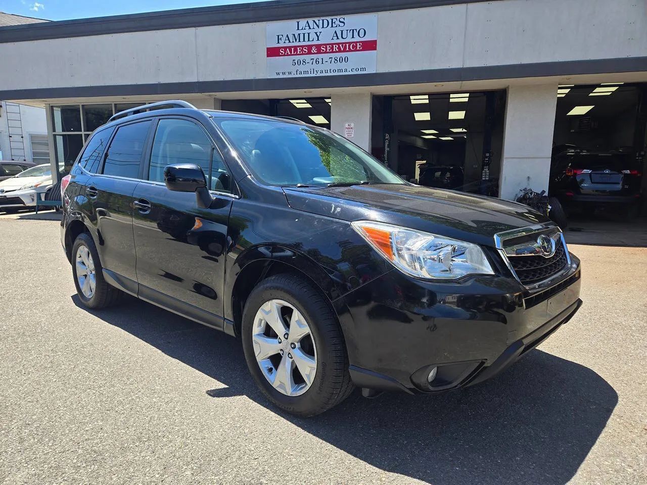 Used 2015 Subaru Forester 2.5i Premium w/ All-Weather Package AWD/4WD image 1
