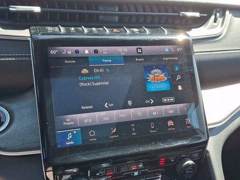 Certified 2024 Jeep Grand Cherokee Limited AWD/4WD image 18