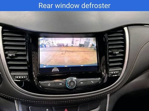 Certified 2022 Chevrolet Trax LT w/ Driver Confidence Package AWD/4WD image 17