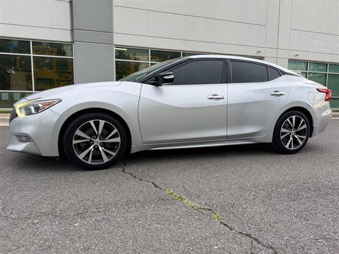 Used 2016 Nissan Maxima Platinum FWD image 4