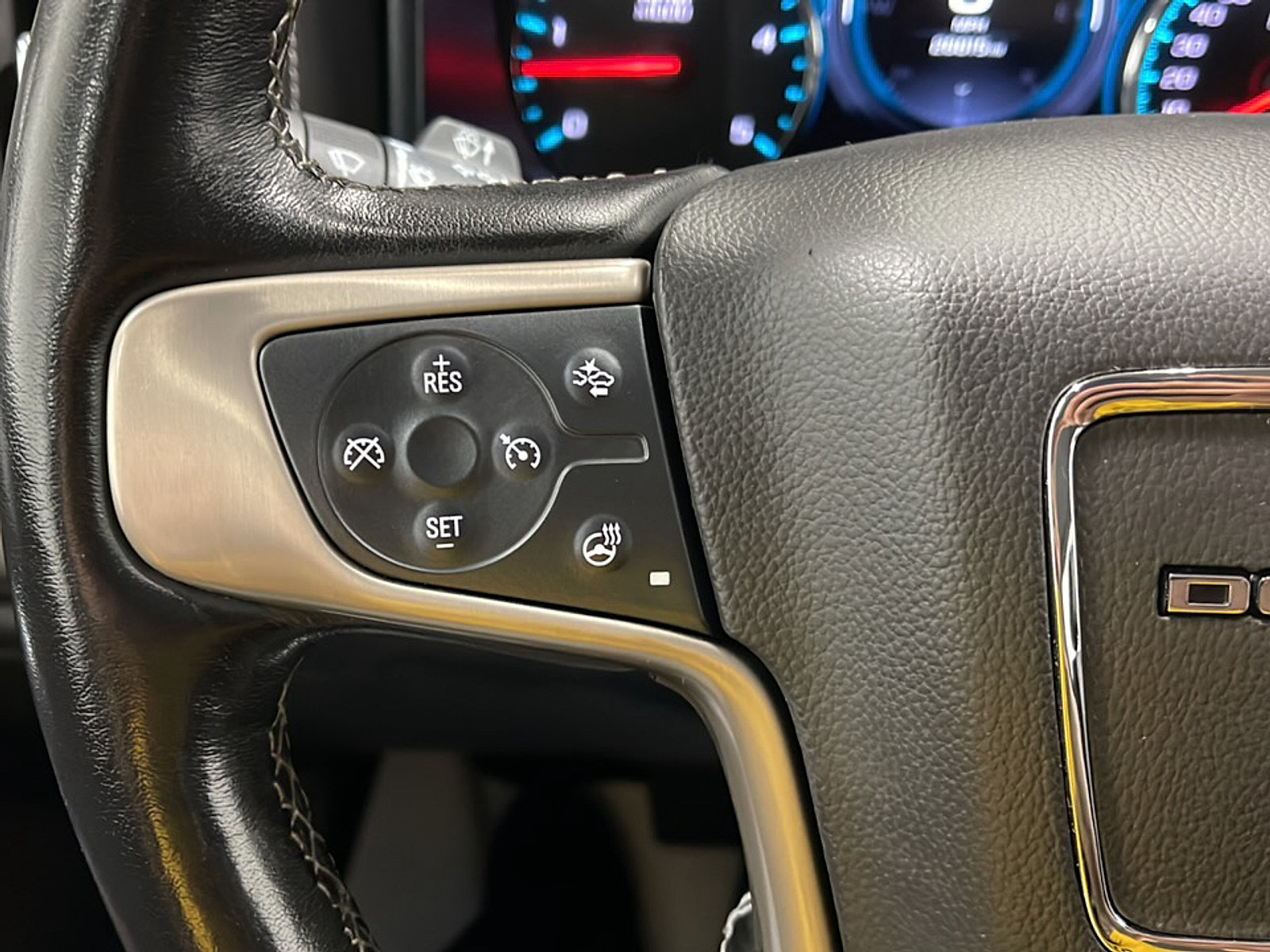 Used 2019 GMC Sierra 3500 Denali w/ Duramax Plus Package AWD/4WD image 6