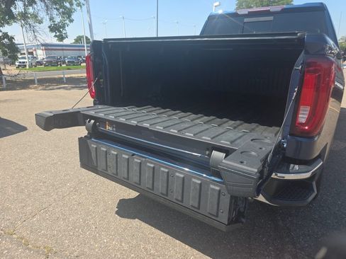 Used 2021 GMC Sierra 1500 SLT w/ SLT Convenience Package AWD/4WD image 19