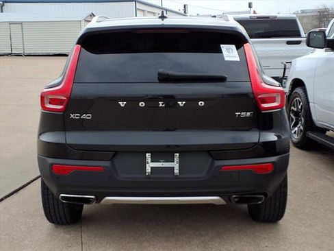 Used 2019 Volvo XC40 T5 Inscription image 5