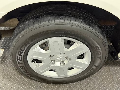 Used 2013 RAM C/V Tradesman image 18