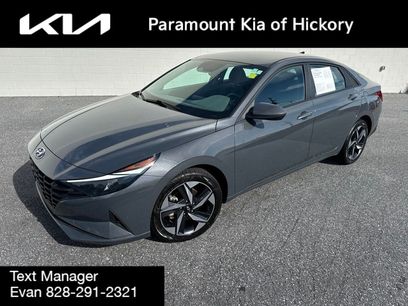 Used 2023 Hyundai Elantra SEL w/ Convenience Package