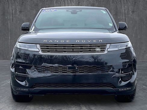 Used 2024 Land Rover Range Rover Sport SE image 2