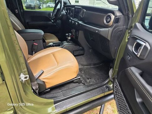 Used 2021 Jeep Wrangler Unlimited Rubicon AWD/4WD image 24