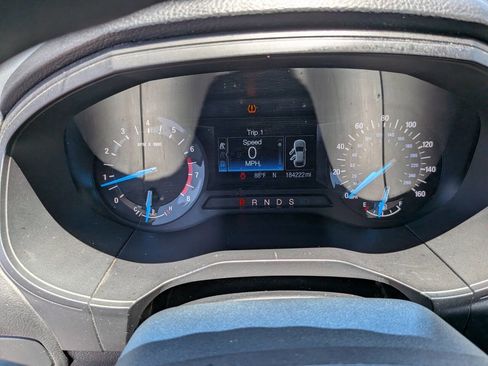 Used 2015 Ford Edge SE w/ Cargo Accessory Package FWD image 17