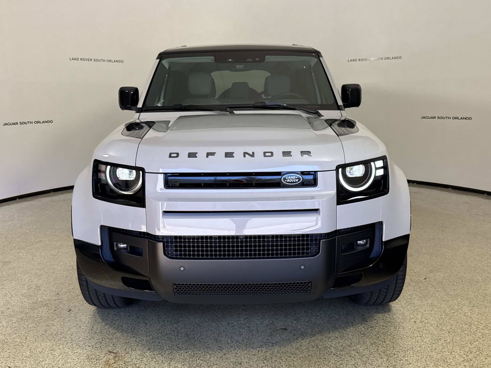 New 2026 Land Rover Defender 110 X-Dynamic SE AWD/4WD image 8