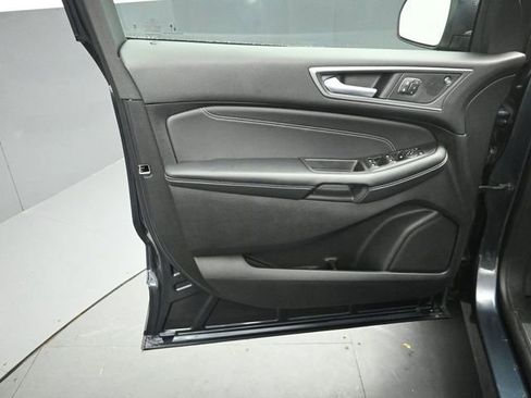 Certified 2024 Ford Edge Titanium AWD/4WD image 20