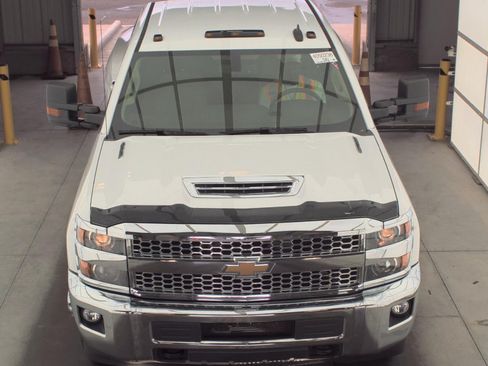 Used 2019 Chevrolet Silverado 3500 LT w/ LT Convenience Package AWD/4WD image 2