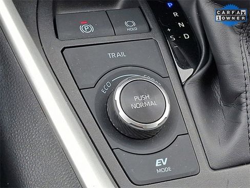 Used 2025 Toyota RAV4 XLE image 26