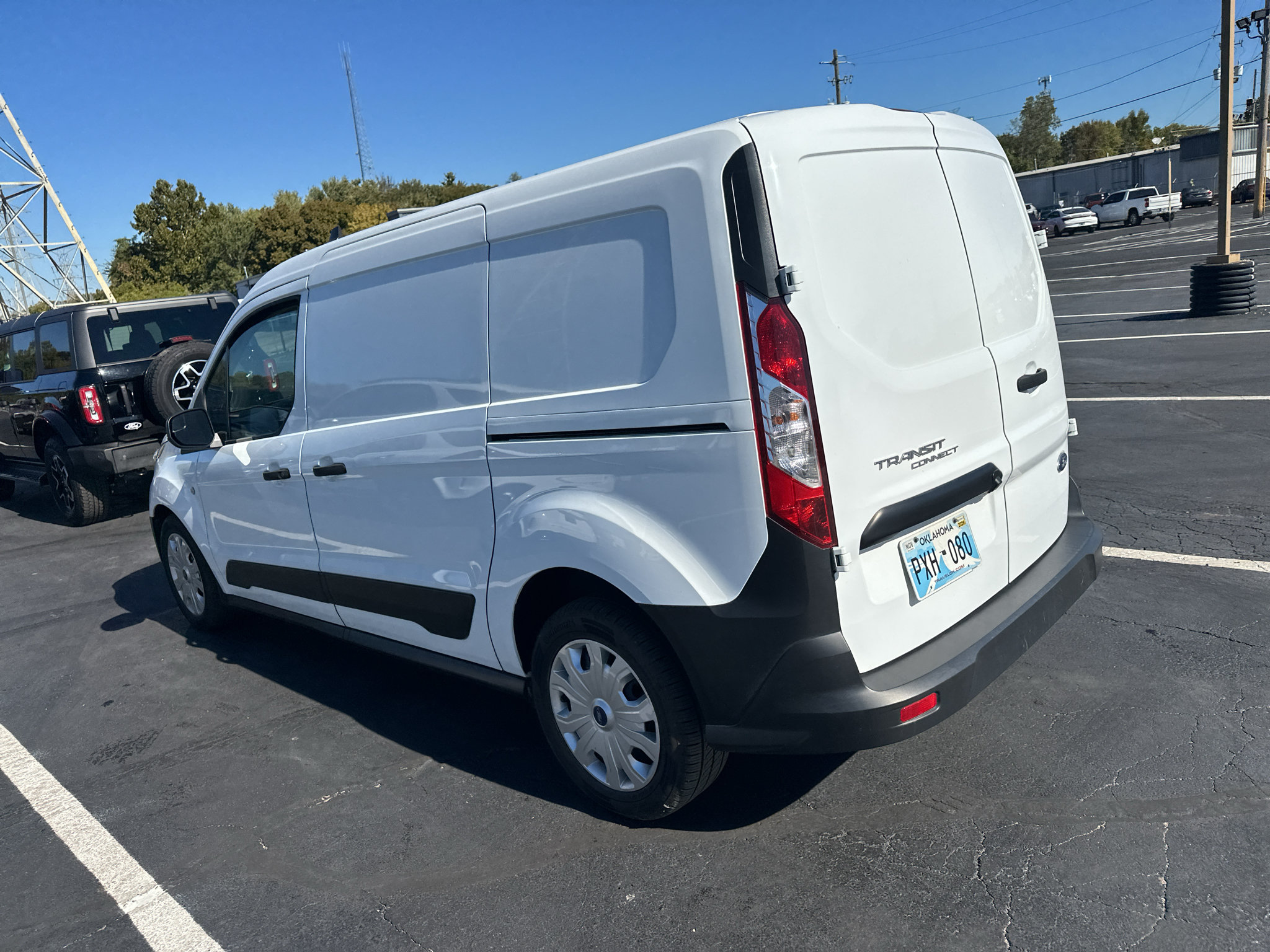 Used 2023 Ford Transit Connect XL FWD image 7