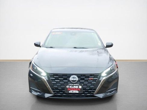 Certified 2023 Nissan Altima 2.5 SR w/ SR Premium Package image 8