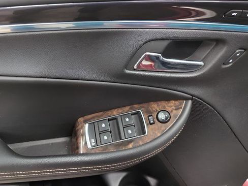Used 2015 Chevrolet Impala LTZ image 8